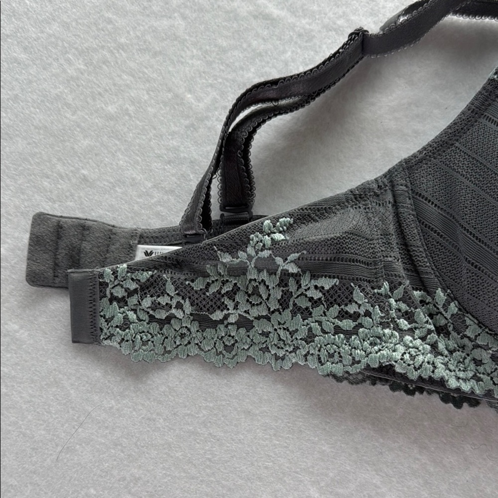 NWOT Wacoal Embrace Lace Plunge Convertible Contour Demi Bra 34D Grey Aqua - Picture 7 of 11